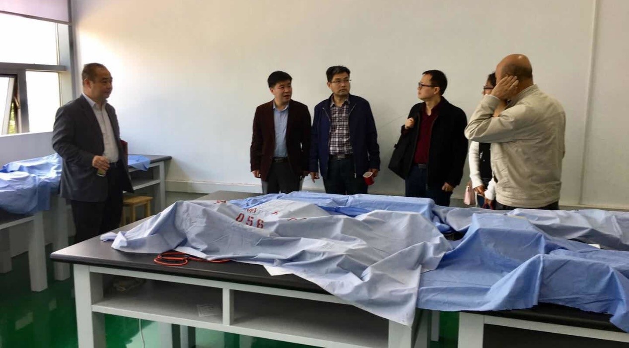 高教社物理分社来我院进行交流访问2